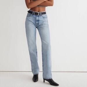 Madewell The Petite '90s Straight Jeans Size 31P